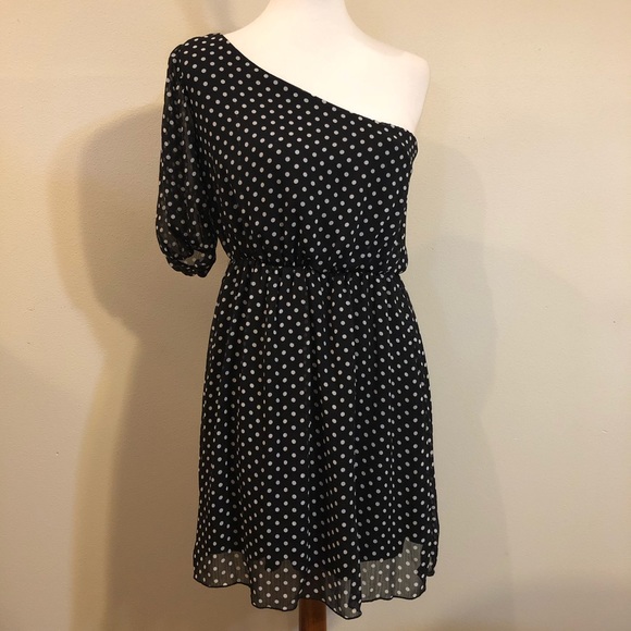 Star Vixen Dresses & Skirts - One Shoulder Black & White Fun Polkadot Dress